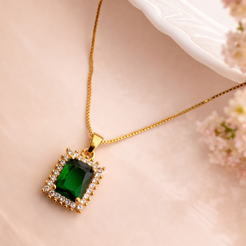 Aurelia Green Pendant