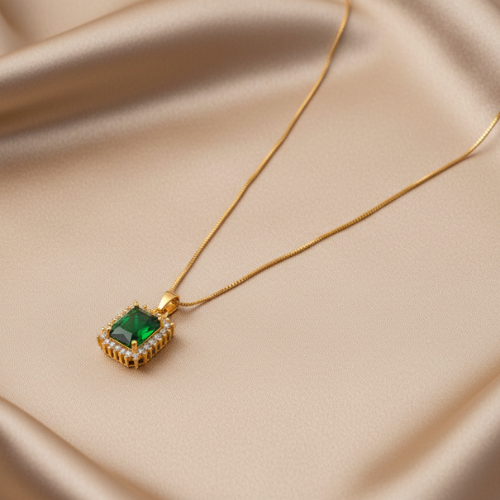 Aurelia Green Pendant