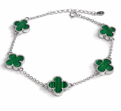 Green clover bracelet in 925 sterling silver with halo detailing, elegant minimal jewellery for women.