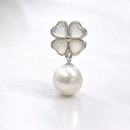 Fourleaf Pearl Drops Earrings